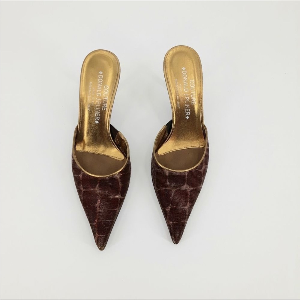 Donald J Pliner Rajasp Metallic Maroon Gold 2.5” Pointed Toe Heel giraffe 7